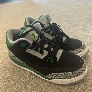 Pine green Jordan 3